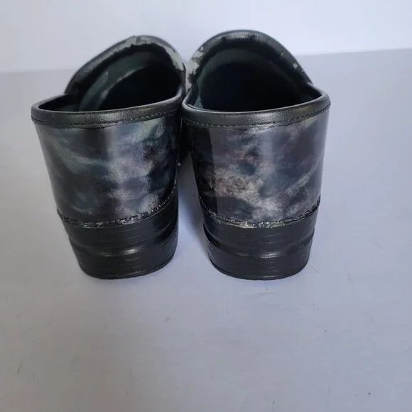 Dansko Professional Clogs. Size 42 - Picture 4 of 8